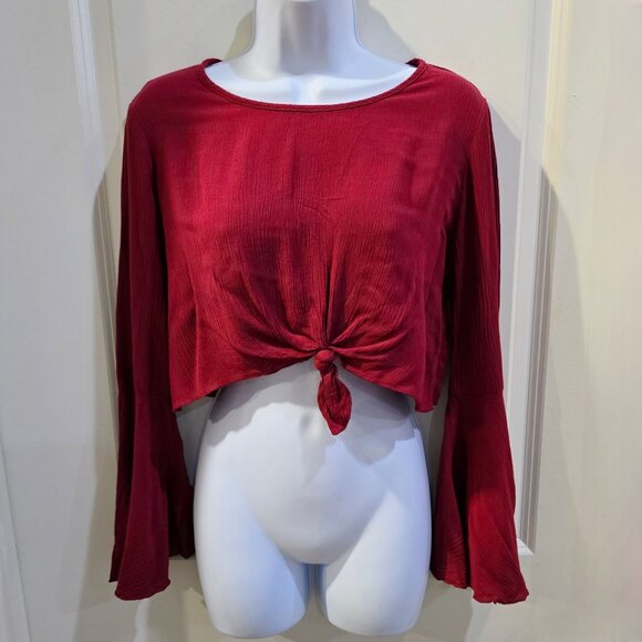🆑️ Windsor Red Long Flare Sleeve Tie-Front Textured Crop Top - Picture 1 of 12